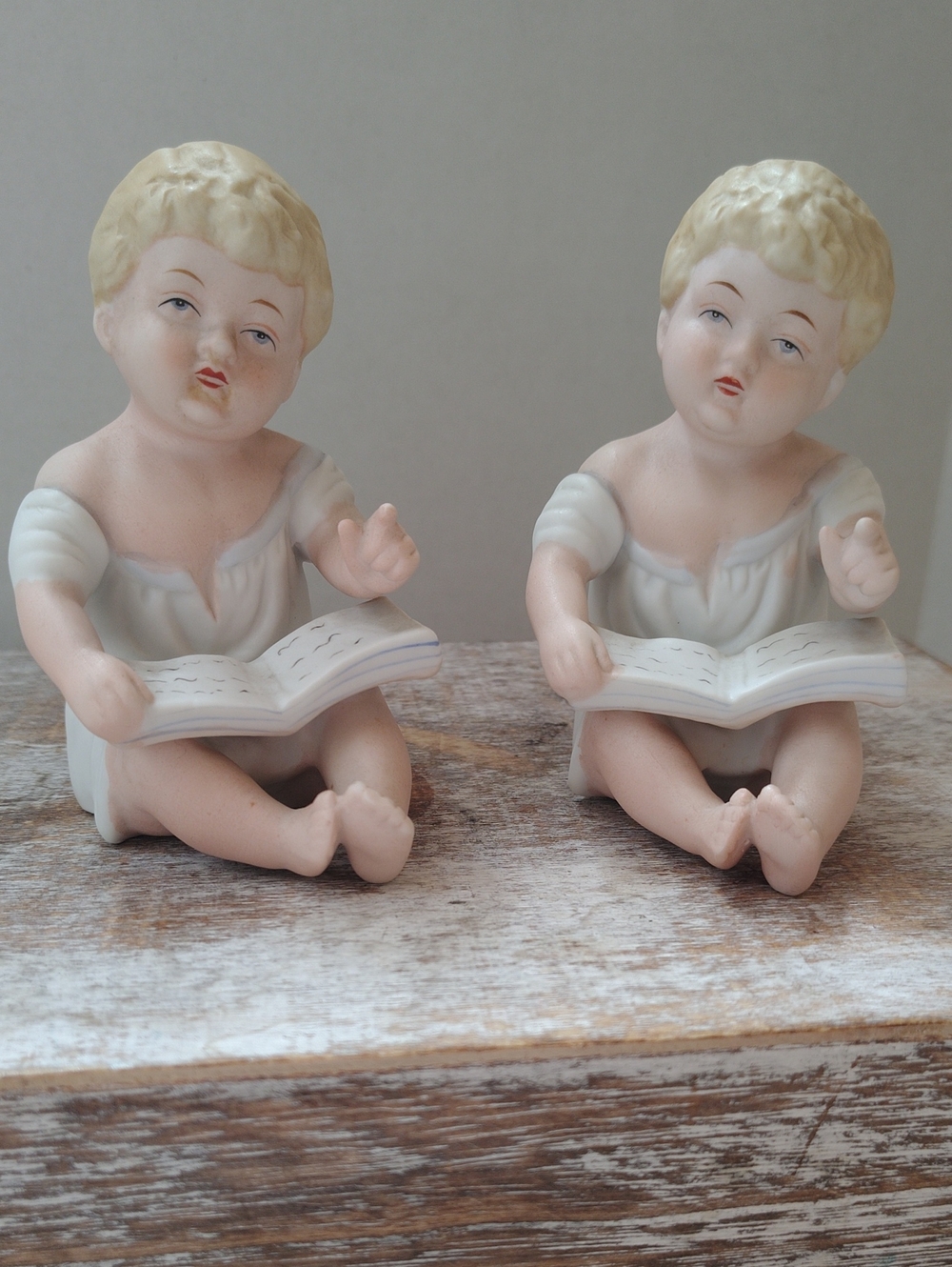 Porcelain Piano Baby Figurine Pair in Cream and Pink - Charming Home Accent HC